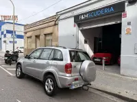Usado Toyota RAV4 Sol 150 CV (110 kW) 2002 Gris / plata SUV