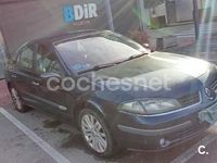 Usado Renault Laguna III Dynamique 135 CV (99 kW) 2007 Azul Berlina