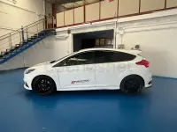 Używany Ford Focus ST 185 KM (136 kW) 2015 Biały Sedan/Limuzyna
