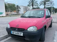 Usado Opel Corsa 45 CV (33 kW) 1996 Rojo Utilitario