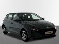 Usado Hyundai i20 100 CV (73 kW) 2024 Verde Utilitario