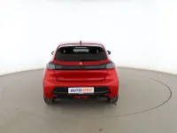 Usado Peugeot 208 Allure 102 CV (75 kW) 2020 Rojo Utilitario