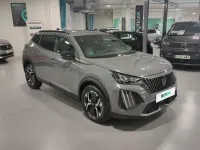 Usado Peugeot 2008 Allure 102 CV (75 kW) 2023 Gris SUV