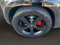 Usado Land Rover Defender SE Dynamic 249 HP (183 kW) 2025 Preto SUV