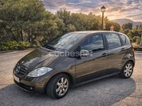 Usado Mercedes A180 Urban 109 CV (80 kW) 2012 Marrón Berlina