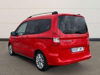 Usado Ford Tourneo Courier Titanium 97 CV (71 kW) 2016 Rojo Monovolumen