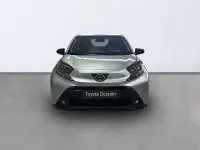 Używany Toyota Aygo X-play 69 KM (50 kW) 2024 Szary
