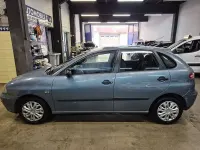 Usado Seat Ibiza 75 CV (55 kW) 2005 Gris / plata Utilitario