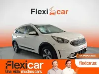 Begagnad Kia Niro 141 HK (103 kW) 2019 Vit SUV