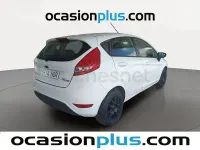 Usado Ford Fiesta Trend 70 CV (51 kW) 2011 Blanco Berlina