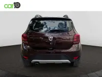 Usado Dacia Sandero Essentiel 91 CV (66 kW) 2018 Gris Utilitario