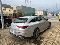 Usado Mercedes CLA220 Shooting Brake 177 CV (130 kW) 2019 Gris / plata Familiar