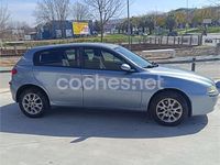 Usado Alfa Romeo 147 Progression 115 CV (84 kW) 2003 Gris / plata Utilitario