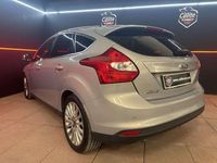 Käytetty Ford Focus Titanium 114 HP (83 kW) 2012 Harmaa Viistoperä