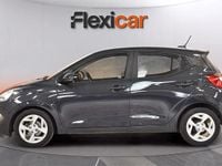 Usado Hyundai i10 67 CV (49 kW) 2022 Gris Utilitario