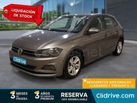 Usado VW Polo Advance 95 CV (69 kW) 2019 Gris / plata Utilitario