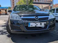 Usado Opel Astra Edition 110 CV (80 kW) 2008 Negro Berlina