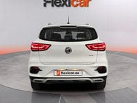 Usado MG ZS Luxury 111 CV (81 kW) 2024 Blanco SUV