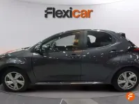 Usado Toyota Yaris Active 116 CV (85 kW) 2025 Gris Utilitario