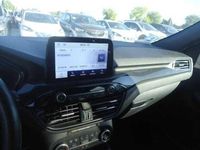 Usado Ford Kuga ST-Line 150 CV (110 kW) 2022 Gris / plata SUV