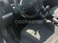 Usado Opel Zafira Cosmo 120 CV (88 kW) 2006 Gris / plata Monovolumen