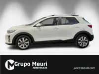 Usado Kia Stonic 100 CV (73 kW) 2023 Blanco SUV