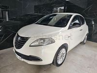 Usado Lancia Ypsilon Gold 69 CV (50 kW) 2014 Blanco Utilitario