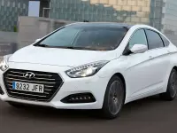 Usado Hyundai i40 136 CV (100 kW) 2015 Blanco Familiar