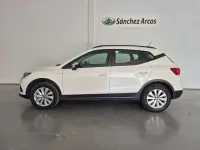 Usado Seat Arona FR 109 CV (80 kW) 2021 Blanco SUV