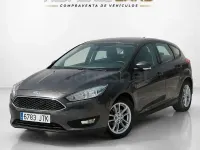 Usado Ford Focus Titanium 125 CV (91 kW) 2016 Gris / plata Berlina
