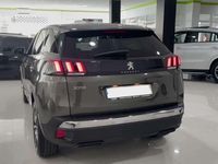 Usado Peugeot 3008 Allure 129 CV (94 kW) 2020 Gris SUV