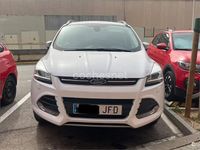Usado Ford Kuga Titanium 150 CV (110 kW) 2015 Blanco SUV