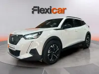 Usado Peugeot 2008 Allure 110 CV (80 kW) 2022 Blanco SUV