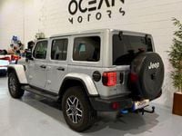 Usado Jeep Wrangler Sahara 381 CV (280 kW) 2023 Gris / plata SUV