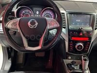 Usado Ssangyong (KGM) Tivoli Limited 115 CV (84 kW) 2016 Blanco SUV
