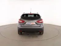 Usado Nissan Qashqai Tekna 130 CV (95 kW) 2016 Gris SUV