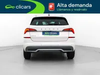 Usado Skoda Kamiq Ambition 110 CV (80 kW) 2022 Blanco SUV