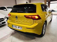 Usado VW Golf VIII Life 115 CV (84 kW) 2023 Amarillo Berlina
