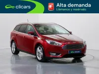 Usado Ford Focus Titanium 125 CV (91 kW) 2017 Rojo Familiar