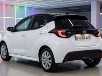Usado Toyota Yaris Hybrid Active 116 CV (85 kW) 2022 Blanco Utilitario