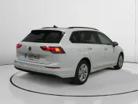 Usado VW Golf VIII Life 116 CV (85 kW) 2023 Blanco Familiar