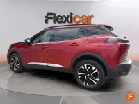 Usado Peugeot 2008 Allure 130 CV (95 kW) 2023 Rojo SUV