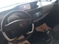 Usado Citroën C4 120 CV (88 kW) 2018 Azul Familiar