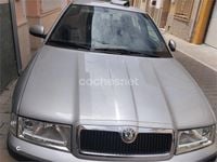 Usado Skoda Octavia Tour 101 CV (74 kW) 2009 Gris / plata Berlina