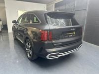 Usado Kia Sorento 194 CV (142 kW) 2024 Gris / plata SUV
