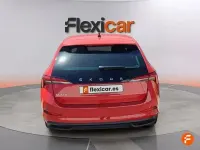 Usado Skoda Scala Active 115 CV (84 kW) 2019 Rojo Utilitario