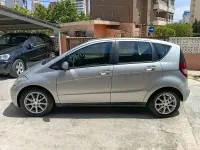 Käytetty Mercedes A180 Avantgarde 109 HP (80 kW) 2010 Harmaa Tila-auto