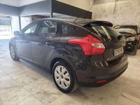 Käytetty Ford Focus Trend 125 HP (91 kW) 2014 Harmaa Viistoperä