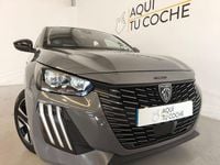 Usado Peugeot 208 Allure 100 CV (73 kW) 2025 Gris Utilitario