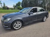 Usado Mercedes C200 Elegance 136 CV (100 kW) 2014 Gris / plata Berlina